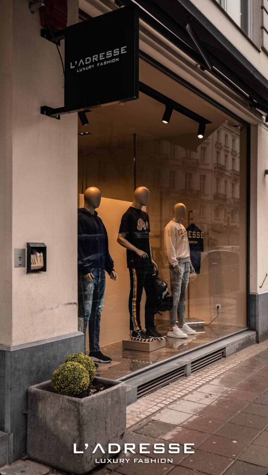 L'Adresse Fashion storefront, Brussels